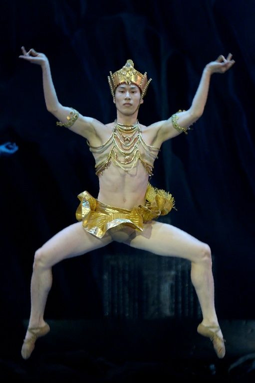 In "La Bayadere,"Â Hindu fakirs are depicted as servile even though in India the holy men are widely respected