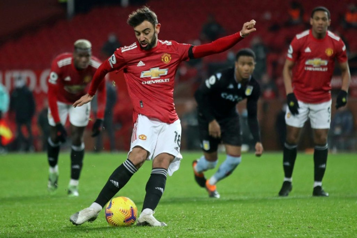 Manchester United midfielder Bruno Fernandes scores a penalty