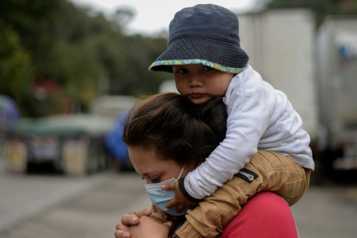 Thousands of thousands of Honduran migrants saw their dreams of a better life in the United States shattered by Guatemalan security forces with tear gas and batons