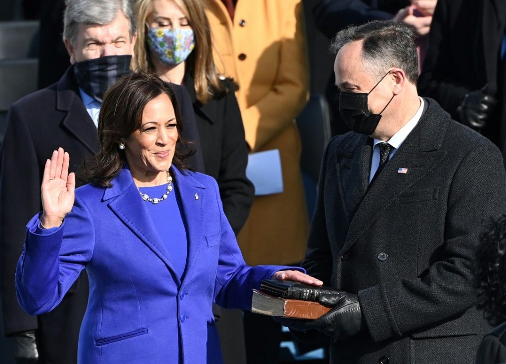 US Vice President Salary 2021 Here's How Much Kamala Harris Will Earn