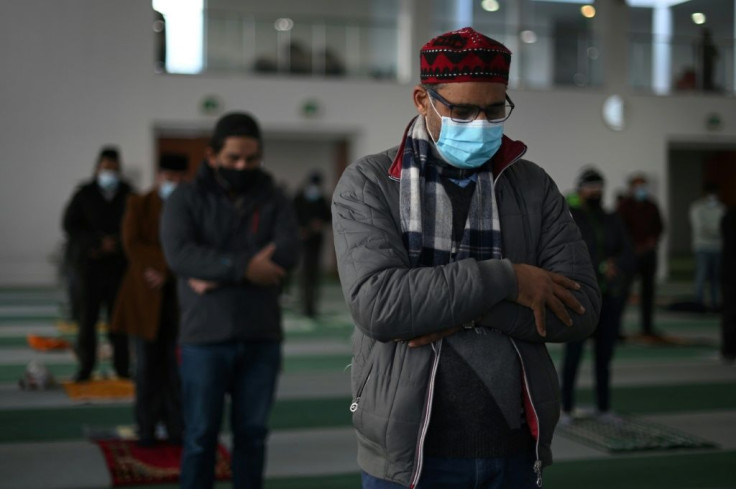 British imams hope they can dispel vaccine fears among the Muslim faithful