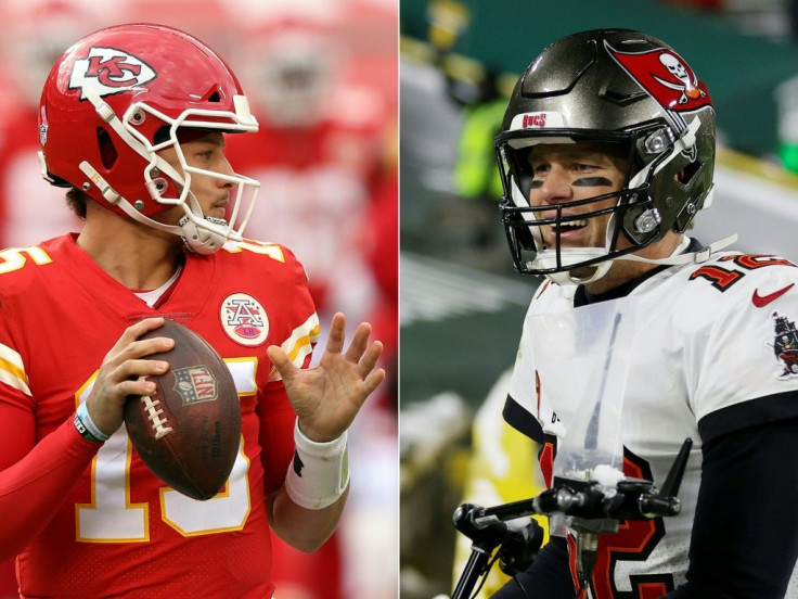 Patrick Mahomes (L) and Tom Brady wil go head-to-head in the Super Bowl as the Chiefs face the Buccaneers