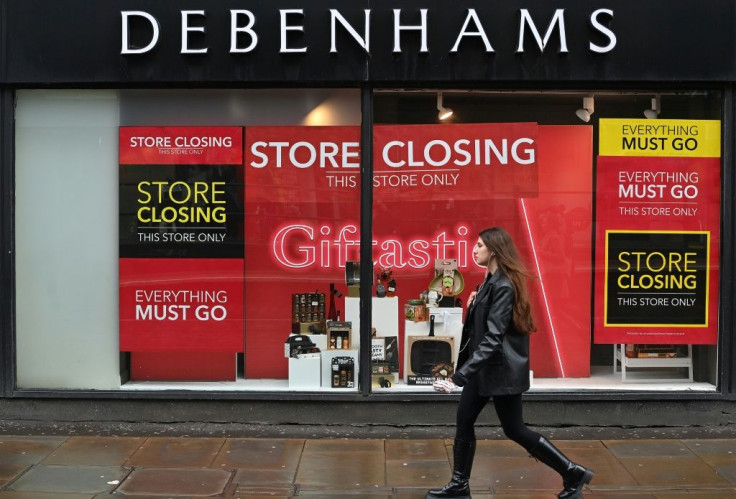 Debenhams, an icon of the UK high street, will close all its outlets, with the expected loss of 12,000 jobs