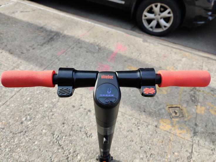 The screen on the scooter shows the current speed and remaining battery life