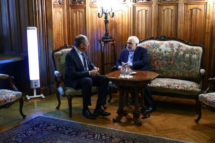 Russian Foreign Minister Sergei Lavrov (L) met with his Iranian counterpart Mohammad Javad Zarif in Moscow