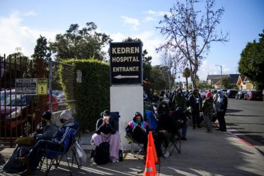 At times when Covid vaccine doses are going to waste because patients have not arrived or the day is ending, quickly searching for candidates to receive them poses a difficult challenge -- making Los Angeles' informal standby lines a blessing