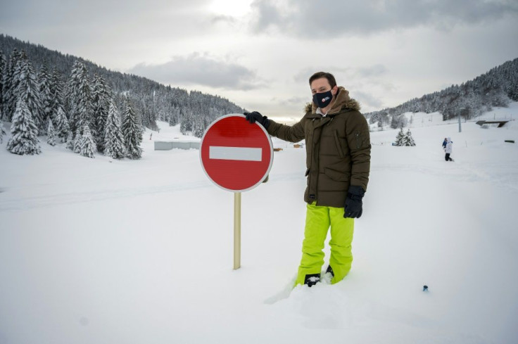 Different anti-Covid rules on either side of the border have led to the closure of the car park