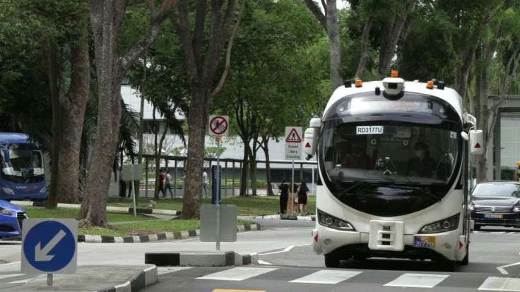 Singapore has moved a step closer to a driverless public transport network with the launch of a new trial of self-driving buses.Orderly and high-tech, the Asian city-state has become a testbed for self-driving vehicles and has developed home-grown techn