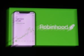 Stock trading app Robinhood has found itself in the eye of a storm involving Reddit, hedge funds and the SEC