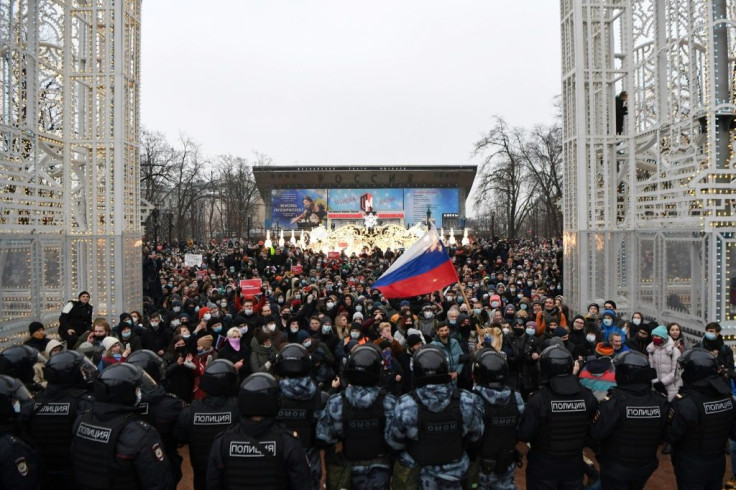 Thousands of demonstrators were arrested at rallies across Russia last weekend