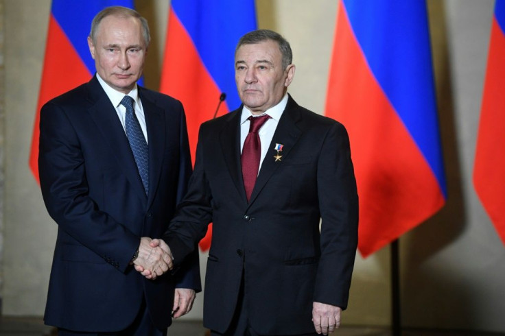 Arkady (R) is Putin's former judo partner