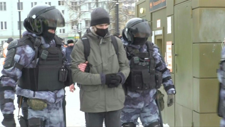 IMAGESPolice detain protesters on Moscow's Boslhaya Sukharevskaya Square as more than 1000 people are detained during demonstrations across Russia calling for the release of jailed Kremlin critic Alexei Navalny.