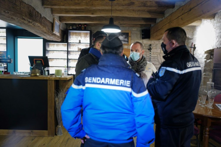 France warned restaurant owners that they risked losing Covid-19 financial aid if they open in defiance of the pandemic shutdown