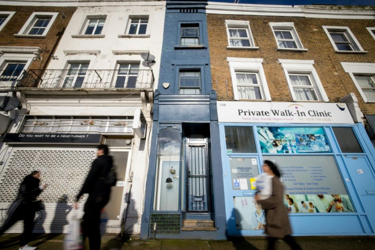 It may be just a sliver of London property, but it's on sale for nearly a million pounds ($1.3 million)
