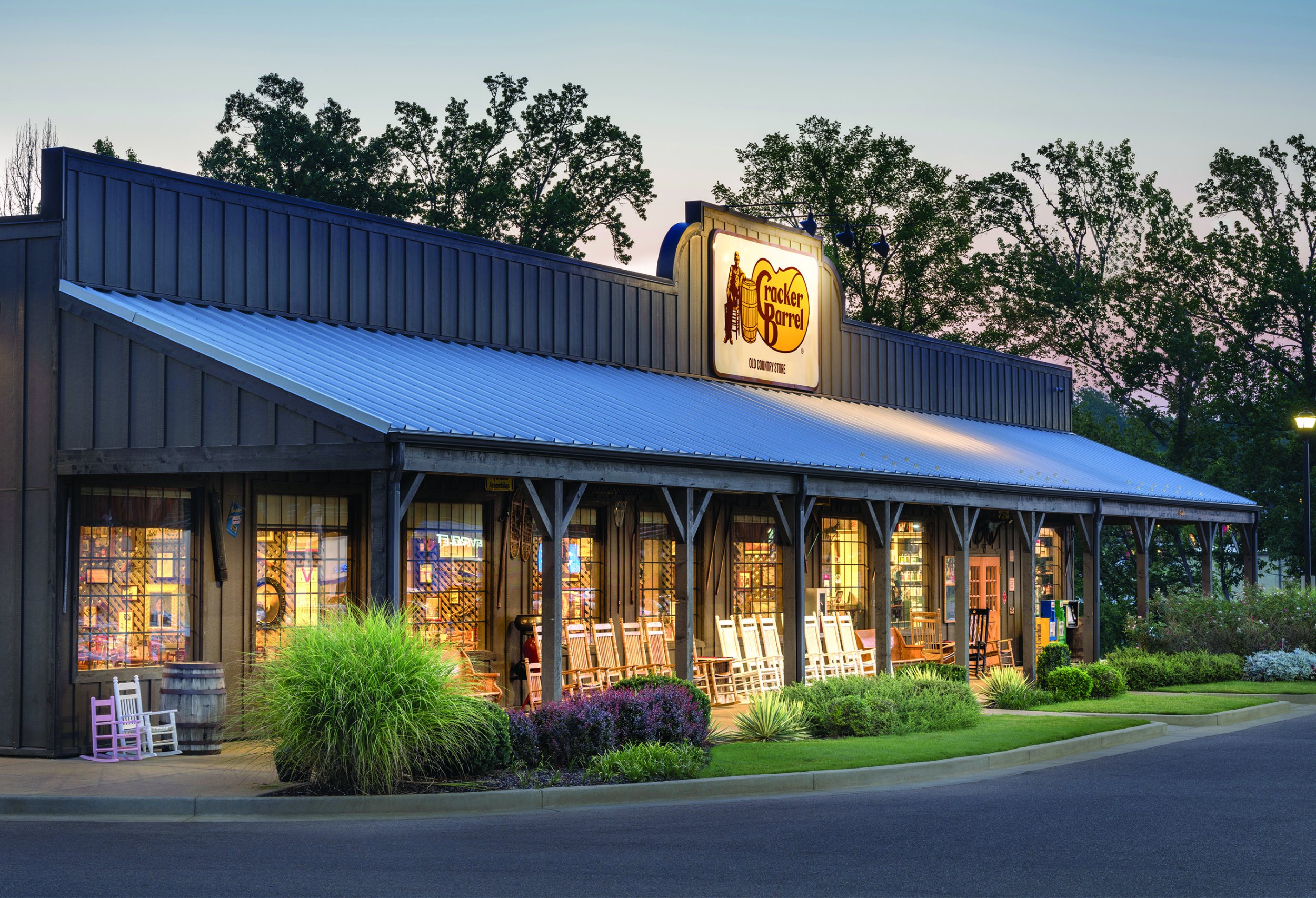 Cracker Barrel Criticized Over Decision To Serve Plant-Based Breakfast ...