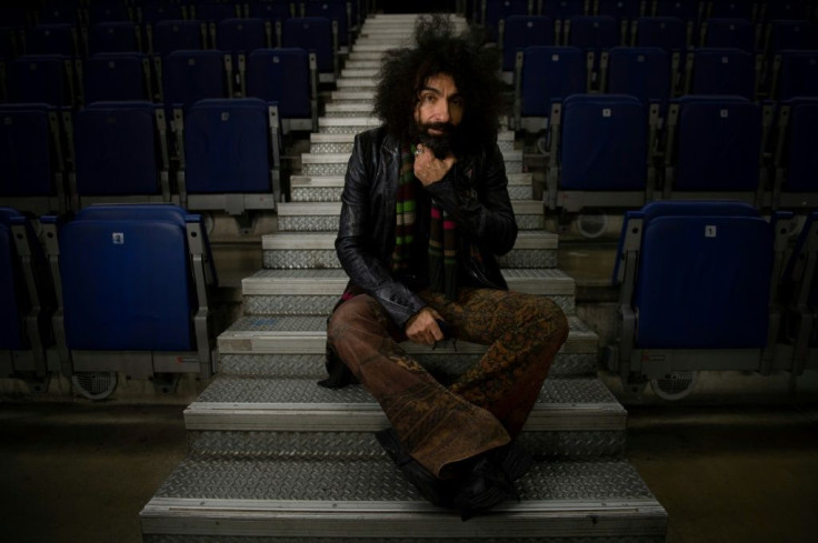 Born in Beirut in 1968 to an Armenian family, Malikian started playing the violin at a very young age, encouraged by his violinist father who has performed with legendary Lebanese singer Fairuz