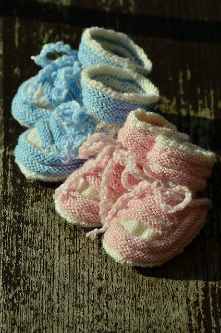 baby-shoes-1514004_640