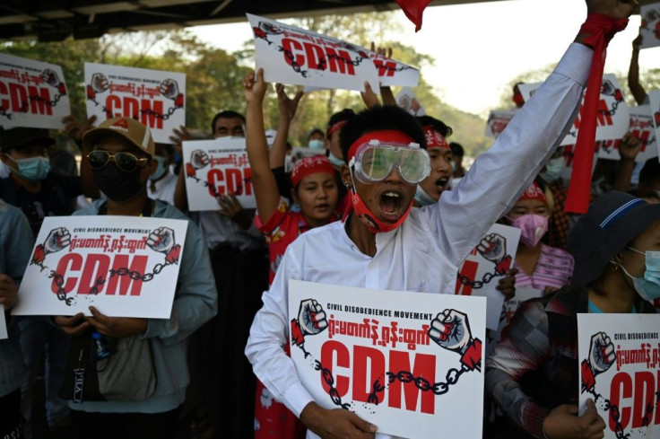 Crowds returned to the streets of Yangon on Sunday