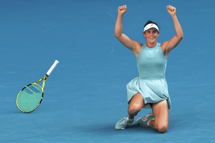 Jennifer Brady beat Karolina Muchova in the semi-finals