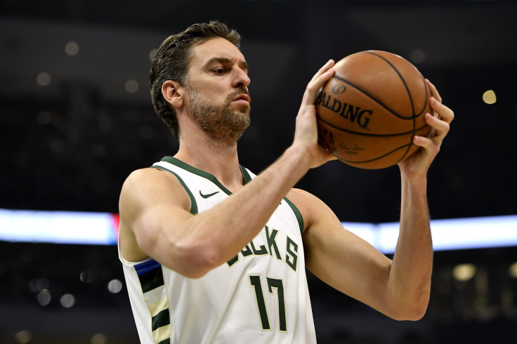 Pau Gasol #17 of the Milwaukee Bucks