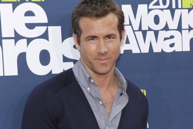 Actor Ryan Reynolds arrives at the 2011 MTV Movie Awards in Los Angeles June 5, 2011.