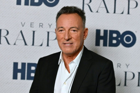 Bruce Springsteen will join former president Barack Obama on a new podcast
