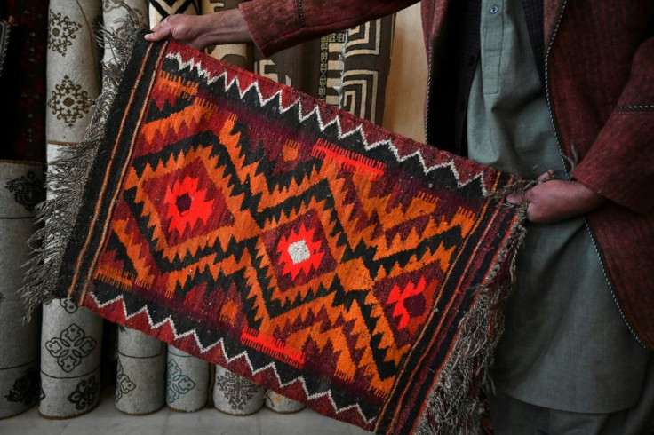 Experienced rug sellers say only careful inspection with a seasoned eye and delicate touch can reveal the true value of a rug