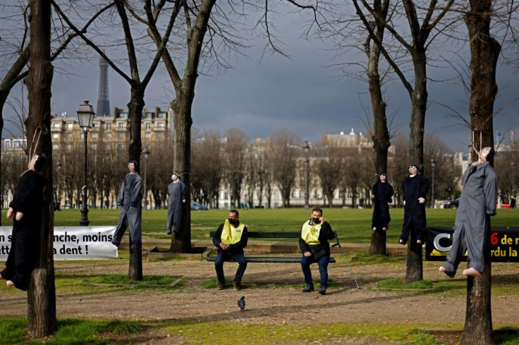 372 French farmers took their lives in 2015.