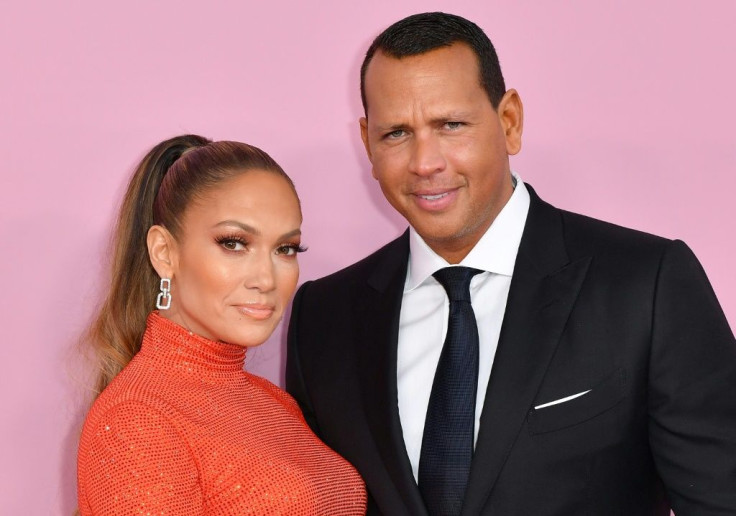 Singer Jennifer Lopez and former baseball star Alex Rodriguez say reports they have split up are inaccurate