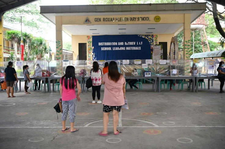 Experts worry many students in the Philippines are falling even further behind