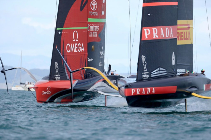 Team New Zealand (L) won both races against Luna Rossa on Monday