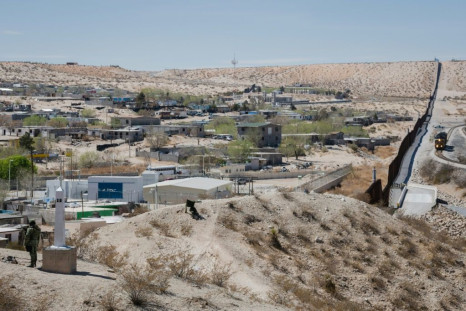 The US-Mexico border at Sunland Park, New Mexico, just west of El Paso, Texas, as seen from the US side