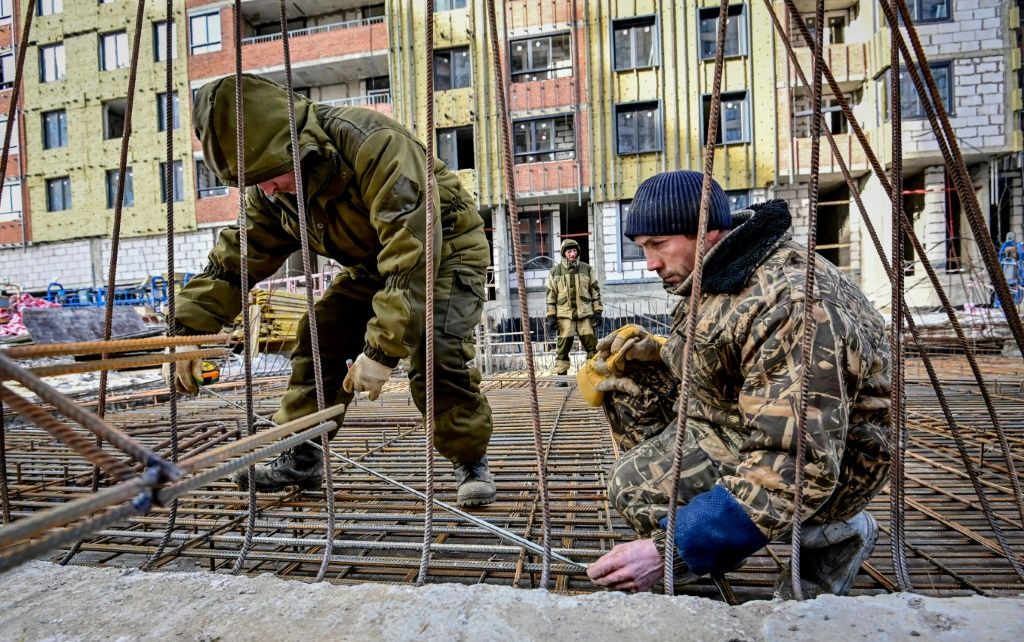 With Migrant Workers Stuck At Home, Russia Leans On Its Own | IBTimes