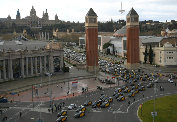 Elite Taxi, a Barcelona-based association of drivers, believes the new app "violates the tariff regime" imposed upon taxi drivers, bringing prices down.Â 
