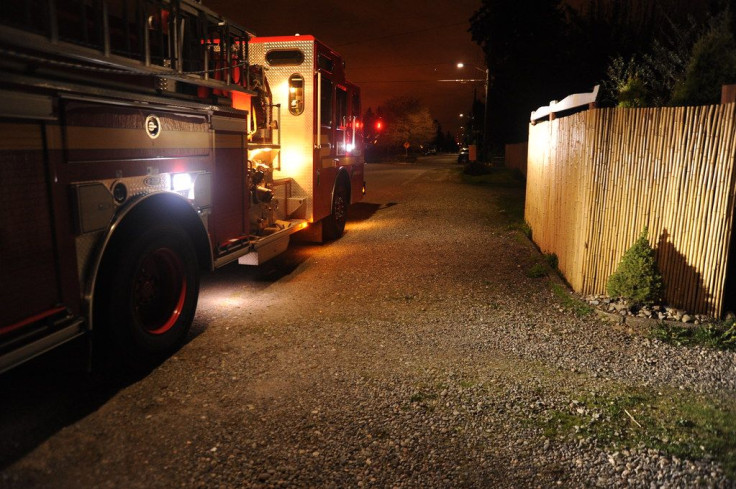 Chicago fire forces 8-year-old to throw mattress out of apartment window for safety