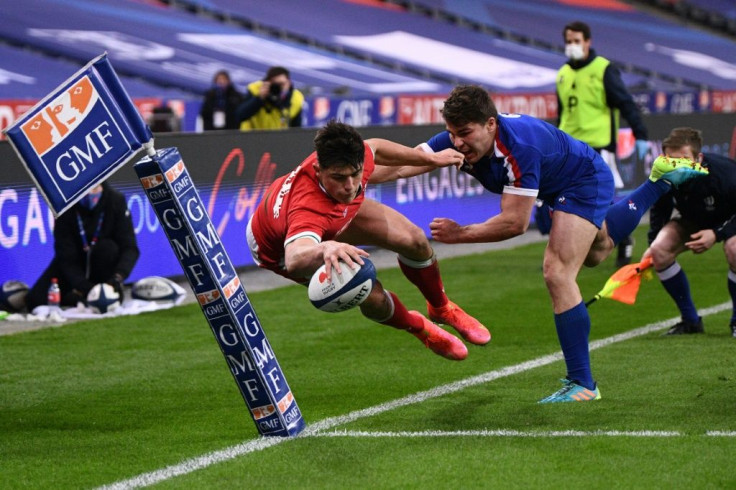 Wales kept a stranglehold on the game as they sensed a 12th tournament clean sweep approaching