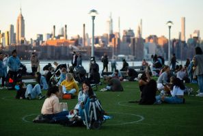 New Yorkers were finding ways of keeping their distance, with social circles drawn in parks