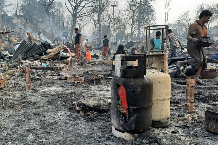 A huge fire swept through parts of the worldâs biggest refugee camp in Bangladesh, claiming at least seven lives