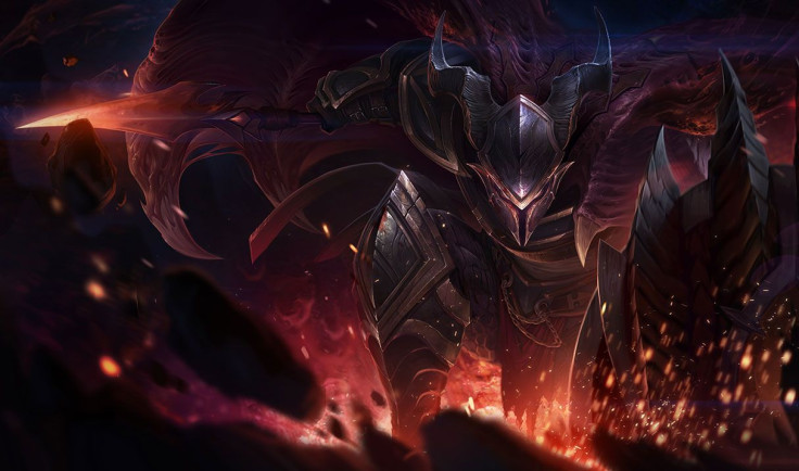 Splash art for Dragonslayer Pantheon in League of Legends