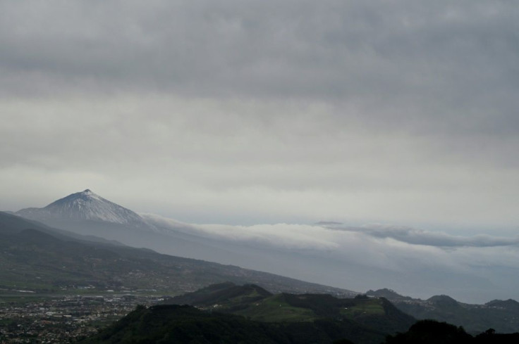 Meanwhile, the only place Spaniards can travel to for now is the Canary Islands, admittedly not the worst place on earth ...