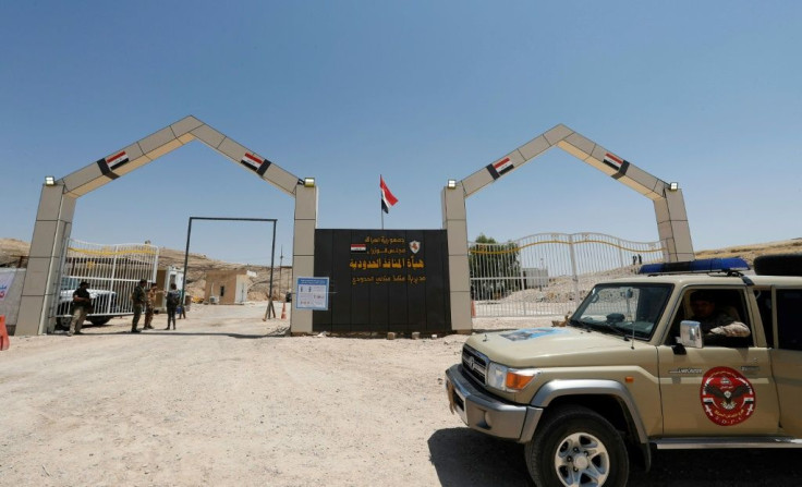 At the Mandali crossing on the border with Iran, an official boasted to AFP that a border operative can rake in $10,000 per day in bribes