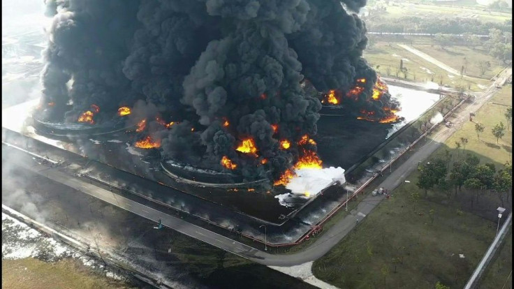 IMAGES A massive blaze breaks out at one of Indonesia's biggest oil refineries, seriously injuring at least five people and forcing the evacuation of about 1,000 local residents.