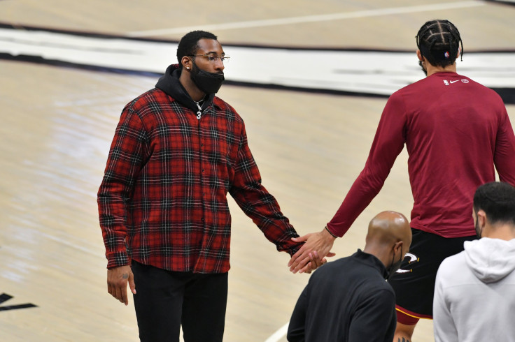  Andre Drummond #3 celebrates with JaVale McGee #6 of the Cleveland Cavaliers