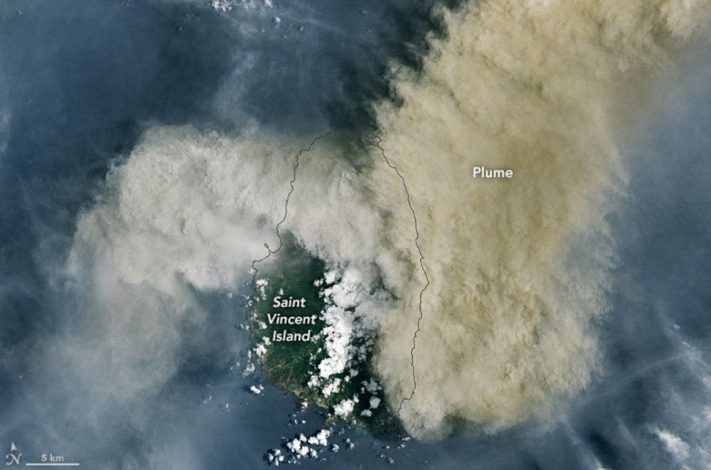 LOOK Satellites Capture St. Vincent Volcano Eruption IBTimes