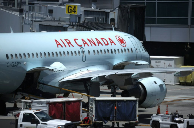 The Canadian government and Air Canada have reached an agreement that calls for the country's largest airline to have access to about Can$5.9 billion