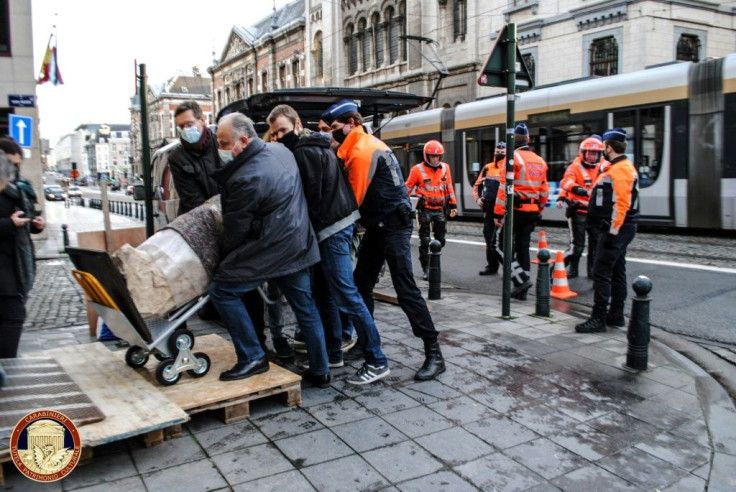 Two off-duty Italian officers spotted the statue while walking around Brussels and became suspicious