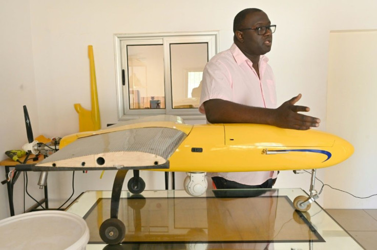 Kountche's first major success was 2016 contract with the UN refugee agency