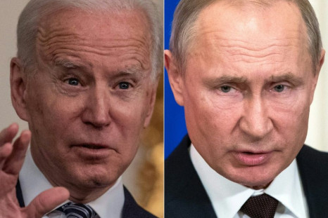 US President Joe Biden (L) and Russian counterpart Vladimir Putin held a phone call this week in which they agreed to "continue dialogue"
