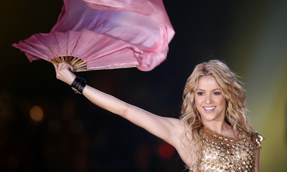 Shakira pole dances in underwear for sexy new video Rabiosa