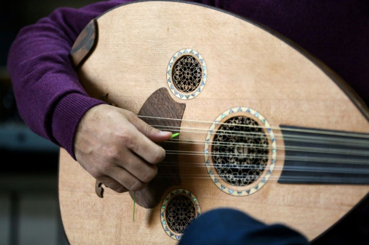The Oriental lute known as the oud in Arabic, commonly called the barbat in Persian, is making a comeback in Iran